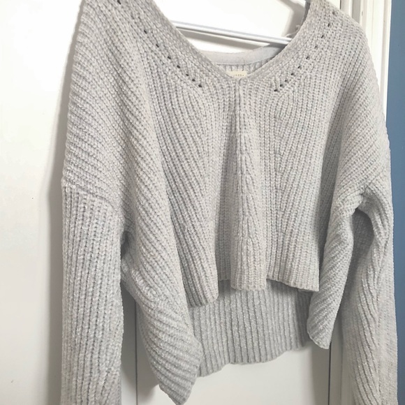 Chenille, knit pull-on oversized sweater, slightly cropped size medium - Picture 4 of 5